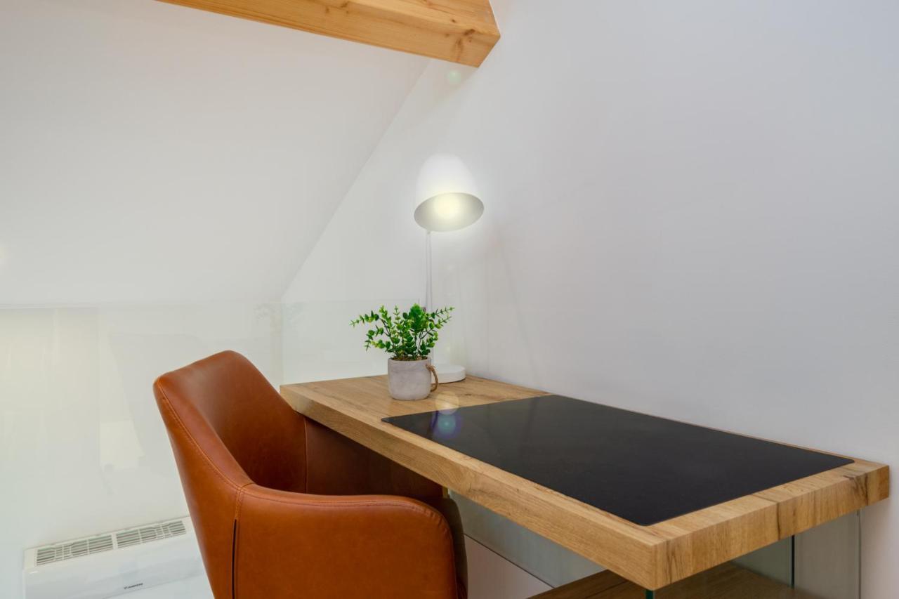 Whome Riverside View Premium Apartment W/ Ac & Terrace Porto Exterior photo